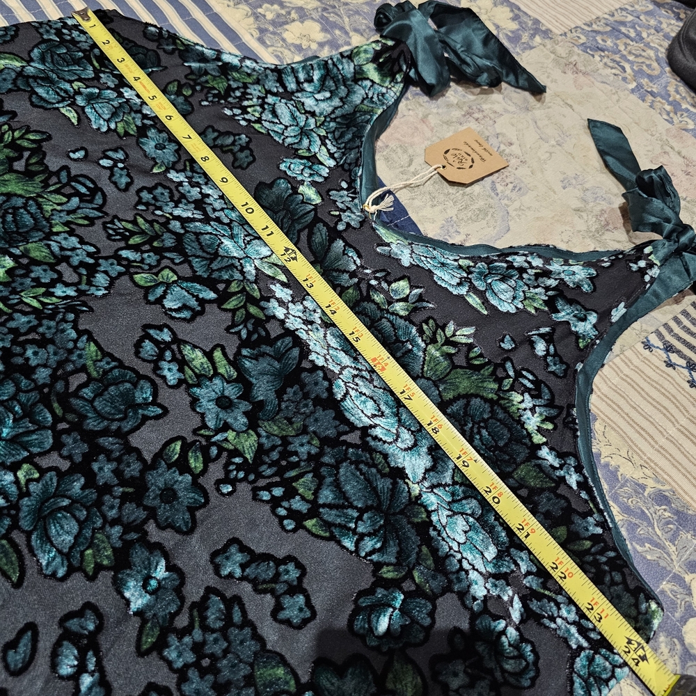 A Rare Bird - Velvet High Low Dress, NWT - Size L/XL - Picture 6 of 7